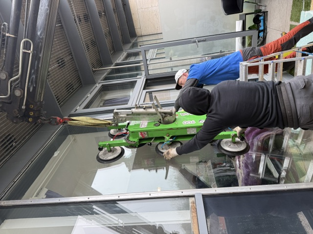 About Forest Hill Glazing